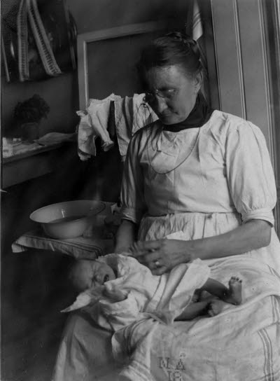 stadsbarnmorska Anna Hyden Fotograf okänd. Sundsvalls museum.