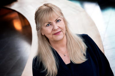 Ulrika Wolff, professor vid institutionen för pedagogik och specialpedagogik vid Göteborgs universitet, tilldelas Ingvar Lundbergpriset 2019. Ulrika Wolffs forskning handlar främst om hur man kan få barn med läs-och skrivsvårigheter att läsa bättre. 
Ingvar Lundbergpriset, från stiftelsen Natur & Kultur, på 100 000 kronor ska tilldelas en person som har gjort avgörande insatser inom forskning eller utbildning för att främja kunskap om läs- och skrivinlärning. 
