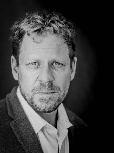 Författarporträtt James Suzman, Arbete - en historik över vad vi gör med vår tid