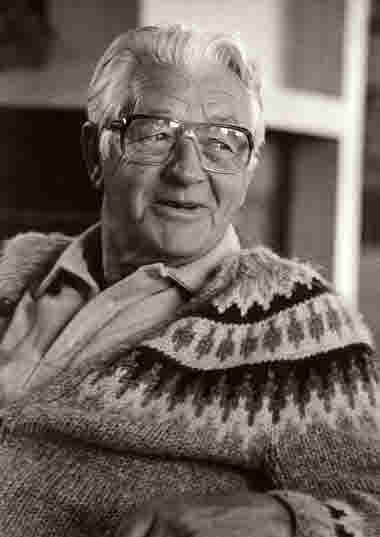 Wallace_Stegner_foto_Leo_Holub.jpg