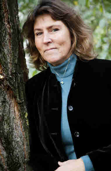 Svalin_Gunnarsson_Elisabeth_foto_MiaCarlsson.jpg