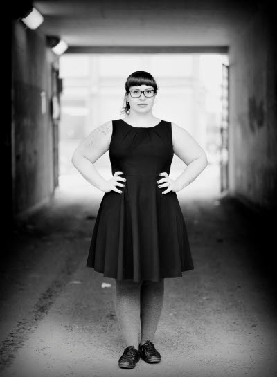 Julia Skott 1 sv.jpg